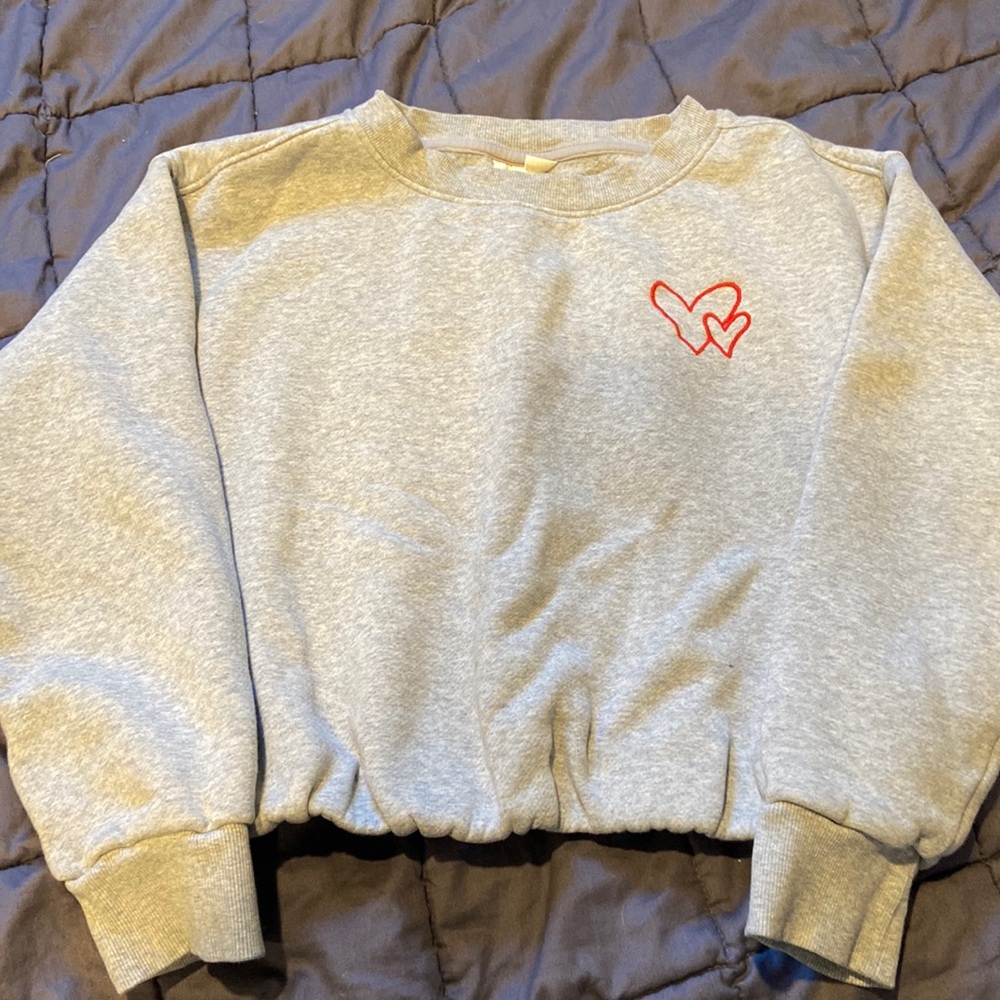 Cropped heart sweatshirt